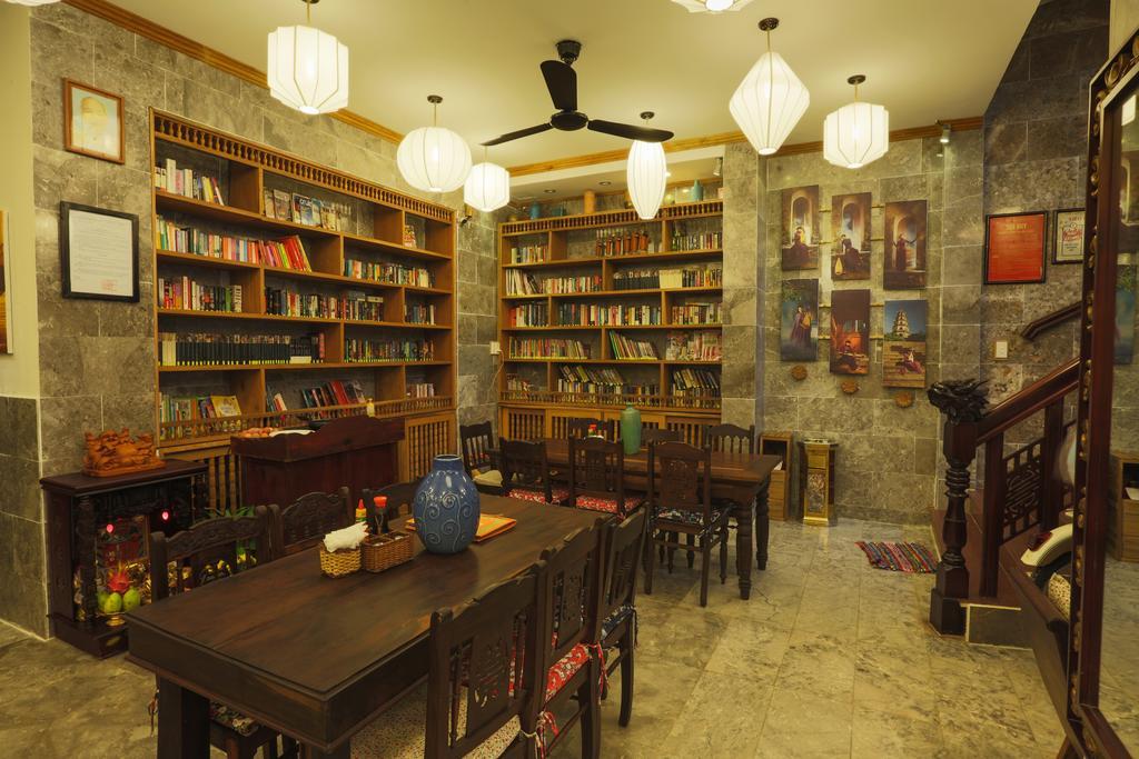 Отель Pho Library Хойан