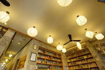 Phố Library Khách sạn